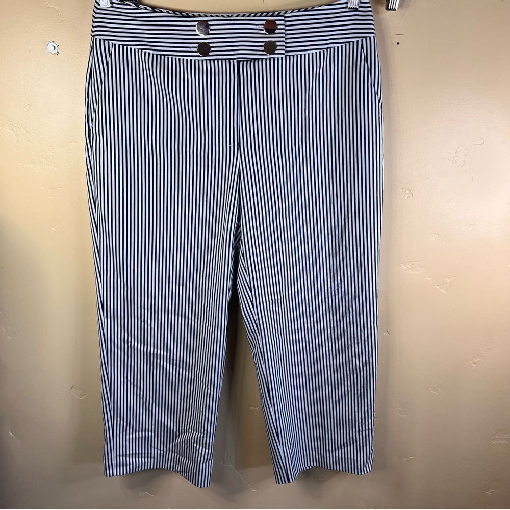 Chico's Crop Pin Stripe Womens Size 14 Nautical Capri Pants Work Career Wear